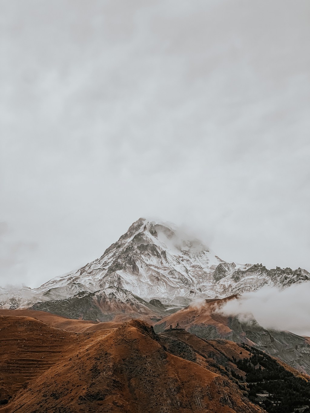 عزلة جبال القوقاز